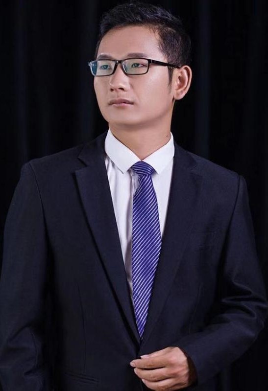 张颖