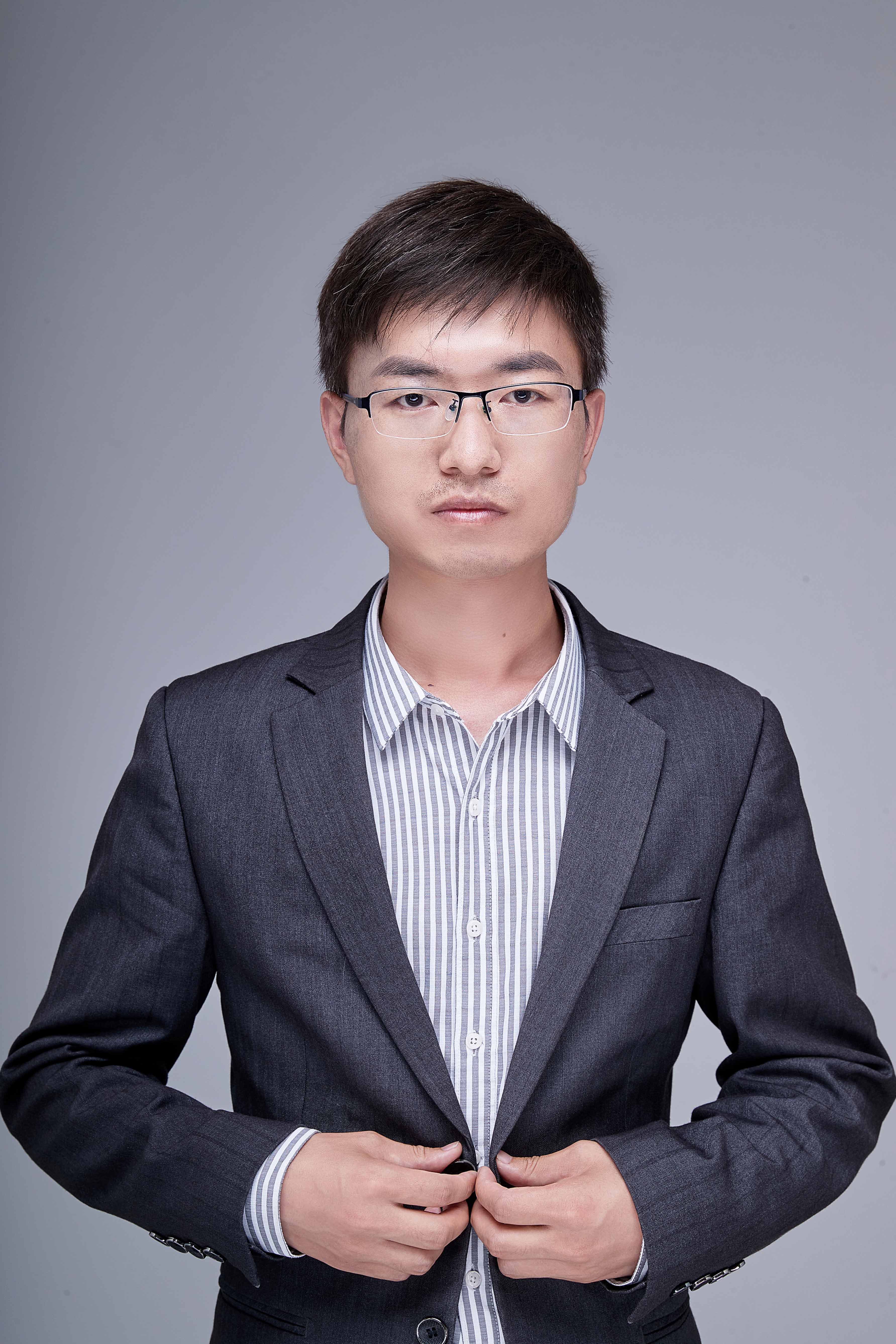 李允江